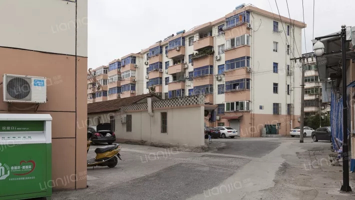 重磅！韋伯電梯助力乍浦鎮(zhèn)南大街社區(qū)首臺既有住宅加裝電梯項目!